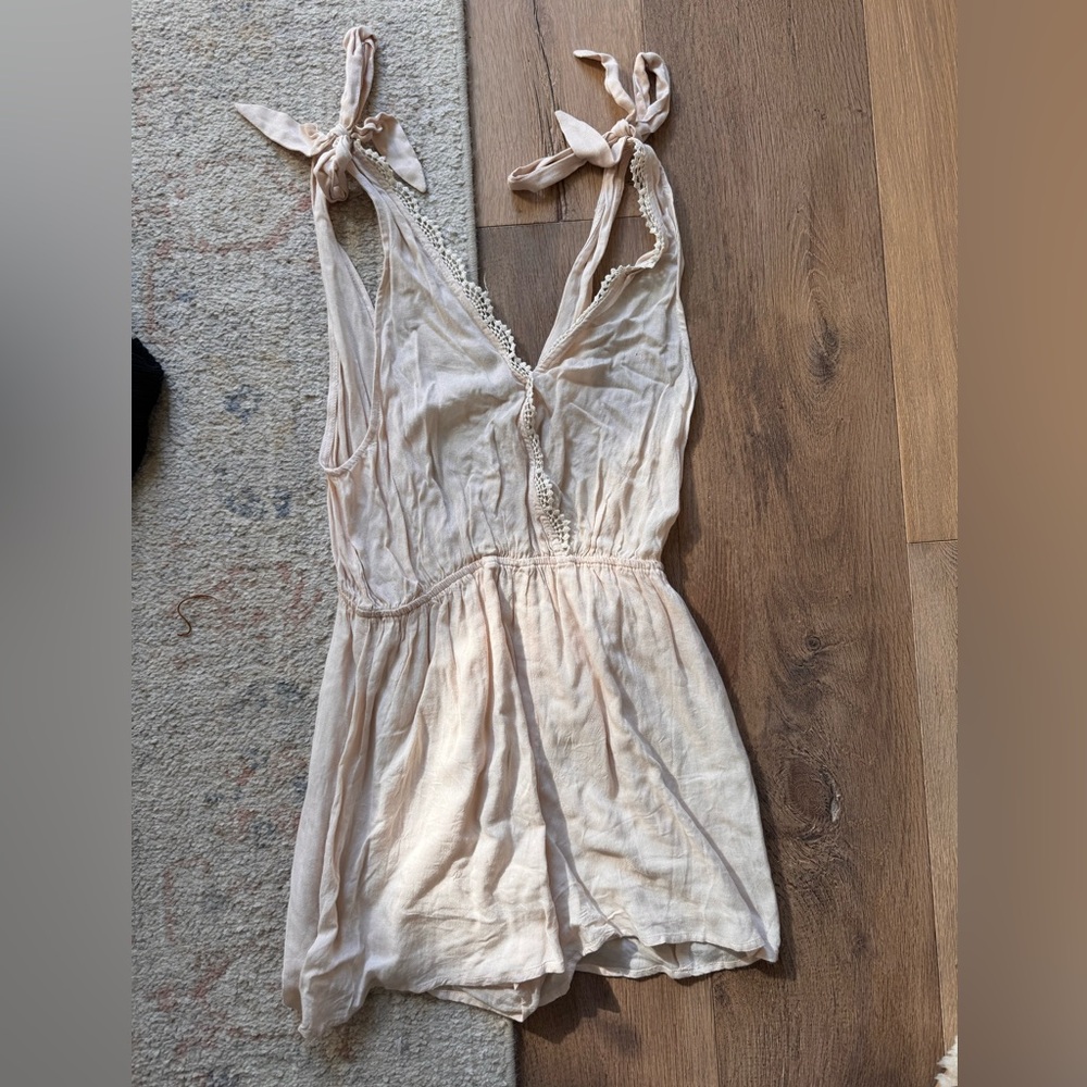 Gently Worn Linen Tie Romper